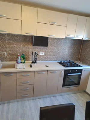 Apartament 3 camere, zona 80 apartamente, renovat - imagine 5