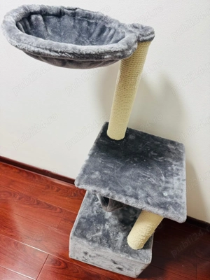 Loc de joaca pentru pisici-stabil,distractiv si practic