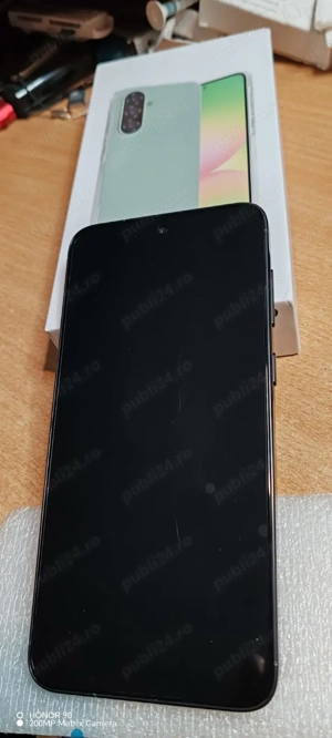 Vând telefoane 1:1 cu originalele