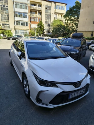 Toyota Corolla Hybrid in garanție 92000 lei - imagine 2