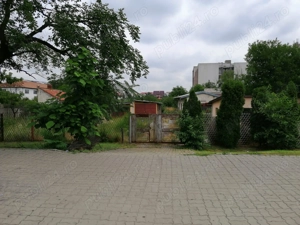 Inchiriez hala si locuri de parcare in curte ingradita pe Calea Torontalului