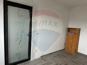 Apartament cu 2 camere de vânzare Savinesti - imagine 17