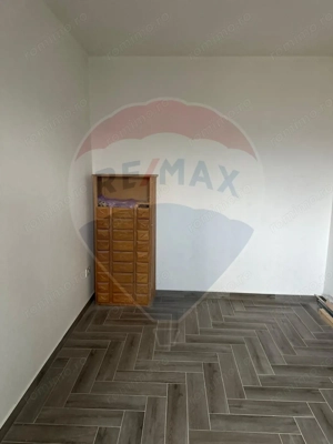 Apartament cu 2 camere de vânzare Savinesti - imagine 11