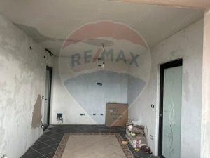 Apartament cu 2 camere de vânzare Savinesti - imagine 15