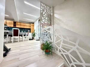 Apartament cu terasa panoramica de 613 mp de inchiriat- Km5 Constanta - imagine 2