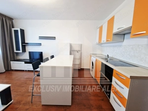 Apartament cu 3 camere decomandate, Cetate