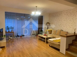 Se inchiriaza casa 3 dormitoare, living, dining, garaj Str Muntenia