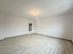 Casa 3 camere, locuri de parcare, ideala pentru firme, Chisoda