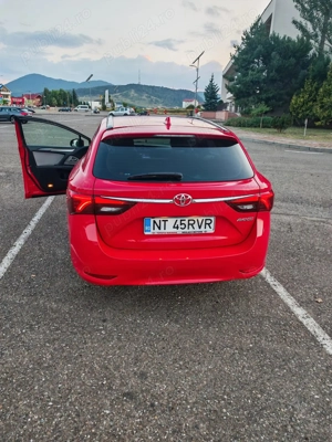 Toyota Avensis 2017 2l 265.300 km motor BMW,distribuție pe lanț,culoare rosie - imagine 6