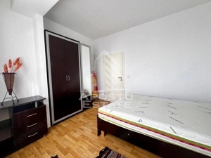 Apartament 2 camere, semicentral, centrala proprie, zona Fabric - imagine 5