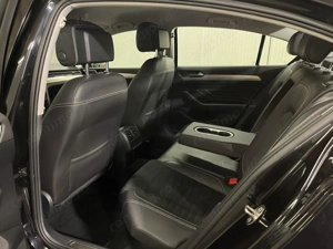 Volkswagen Passat - imagine 11