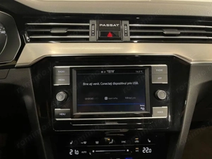 Volkswagen Passat - imagine 18