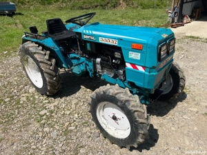 Tractoras 4x4 Bertolini recent Adus Italia