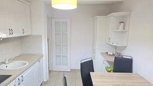 Inchiriez apartament 3 camere decomandat in Deva, zona Zarandului (bloc Casial), etaj 2, mobilat - imagine 6