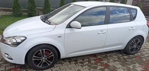 Vând kia ceed 14 benzina