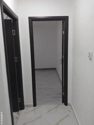 apartament cu doua camere la parter 