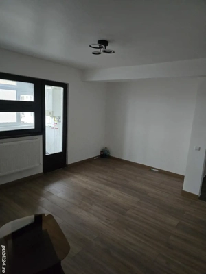 Vând apartament 2 camere - zona Hotel Select - imagine 8