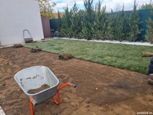 Muncitor spatii verzi cu carnet conducere