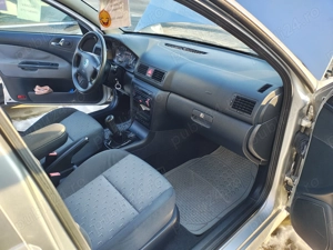 Skoda Octavia Tour, benzină, 1.6 MPI 102 CP, 2006, pret 2950 euro negociabil - imagine 9