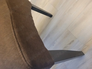 Vând 4 scaune din lemn tapițate marca Lemns 