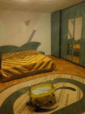 Vila P+1 și 1000mp curte - imagine 2