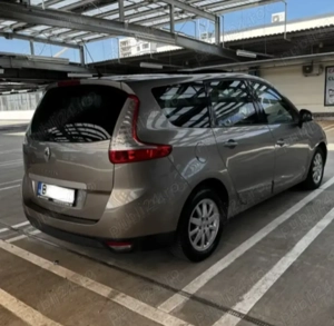 Renault Megane Scenic 2009 *Fără DPF !! motor 1.9d 130cp  220000km 7 locuri Anvelope noi M+S Dunlop 