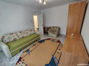 Direct proprietar vand apartament cu 3 camere 