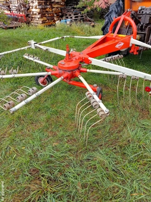 Greblă păianjen Kuhn 