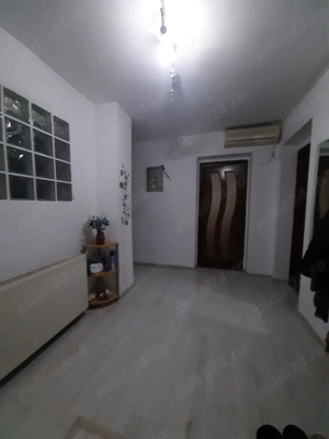 schimb  apartament 3 camere  cu apartament 2 camere