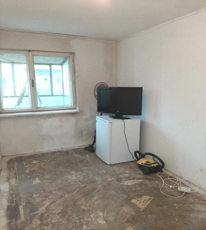 Toporasi-Branistari,Iacob Andrei, sector 5, garsoniera-etaj 1 din P+4, bloc civilizat