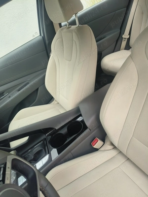 Hyundai Elantra 1.6 l 123 CP CVT Exclusive - imagine 7