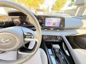 Hyundai Elantra 1.6 l 123 CP CVT Exclusive - imagine 3