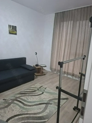 Ofer spre închiriere apartament 3 camere 