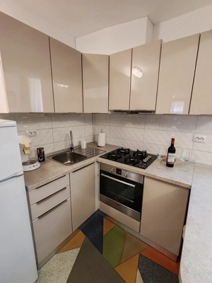 Inchiriez apartament