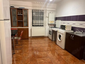 Inchiriez  pe TERMEN SCURT apartament 2 camere decomandate OBCINI 