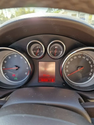 Opel Insignia 1.8 Benzină   140 CP   An 2011   62.626 km - imagine 4