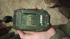 vănd bateria si încărcător PARKSIDE