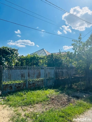 Casă de vânzare în județul Dâmbovița, sat Ghirdovenit, comuna Ion Luca Caragiale.