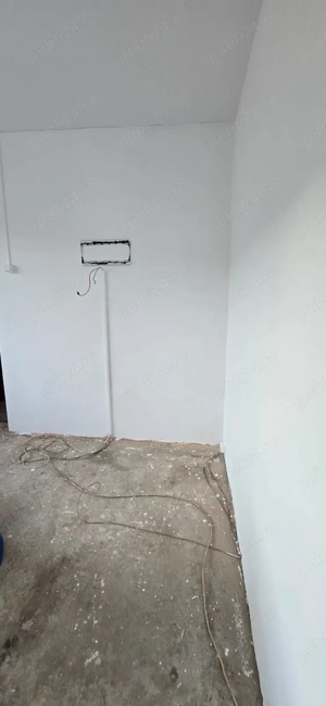 Vand garsoniera renovata recent - imagine 2