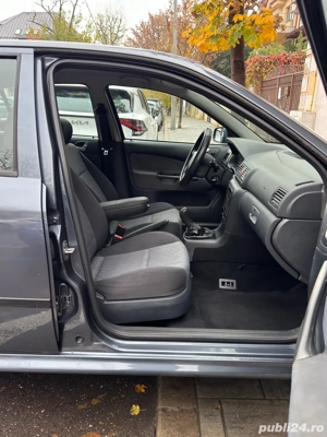 Skoda Octavia Tour 1 - imagine 8