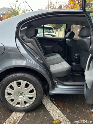 Skoda Octavia Tour 1 - imagine 6