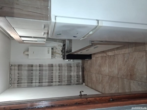 închiriez apartament  - imagine 4