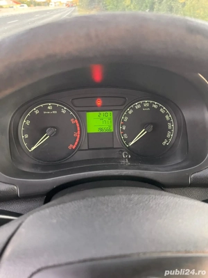 Skoda Fabia II 2009 1.2 benzină - imagine 2