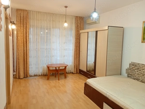 Inchiriez garsoniera Titan