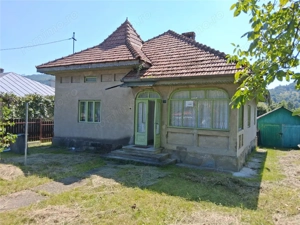 Casa caramida  93 mp la DN 15, Stejaru