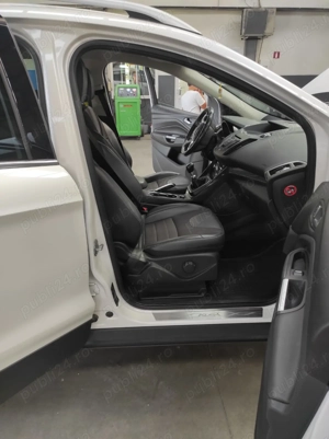 Vând Ford Kuga  - imagine 5