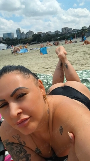 Singura în locație fără poze FAKE 