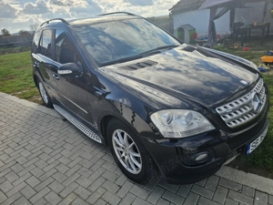 Vand Mercedes ML320, 2985CMC, 2007, negru, interior piele si lemn - imagine 8