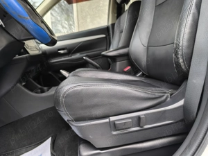 Vand Mitsubishi outlander PHEV 4wd Instyle AT  - imagine 9