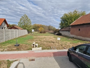 Vand teren intravilan la doar 7 km de Ordaea - imagine 3